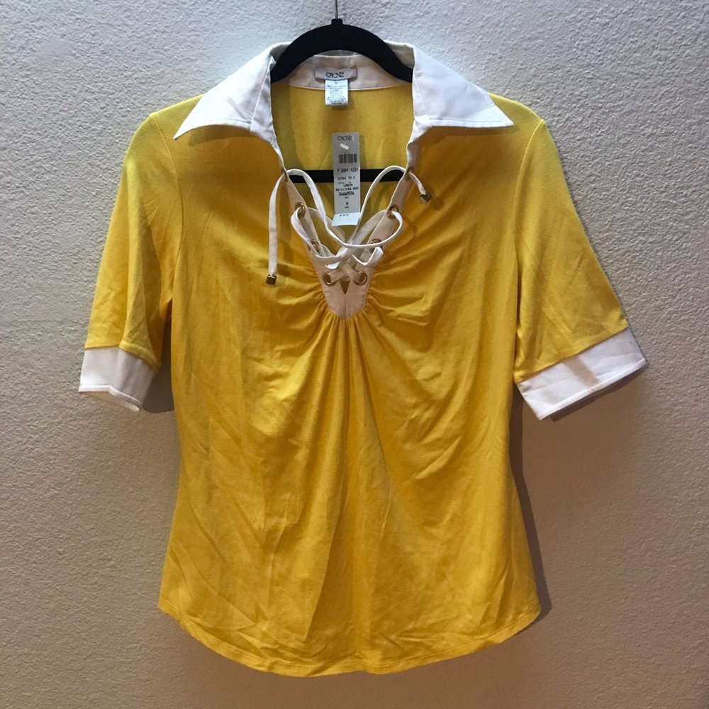 NWT Cache Lemon Yellow Top